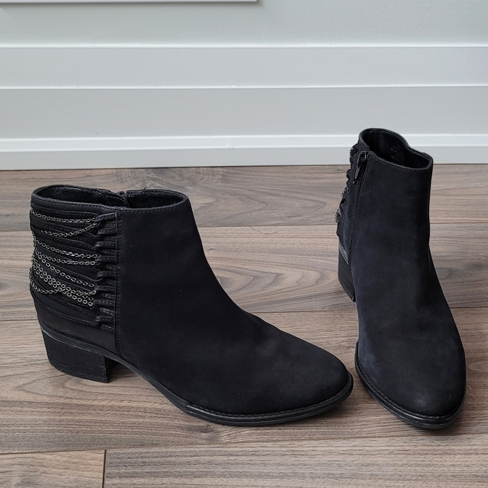 Steve Madden Suede Ankle Boots with Chain Detail - Size 7.5